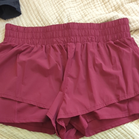 POPFLEX-DOUBLE DEAL- High Waist Athletic Shorts (Black & Ruby) - Picture 3 of 4